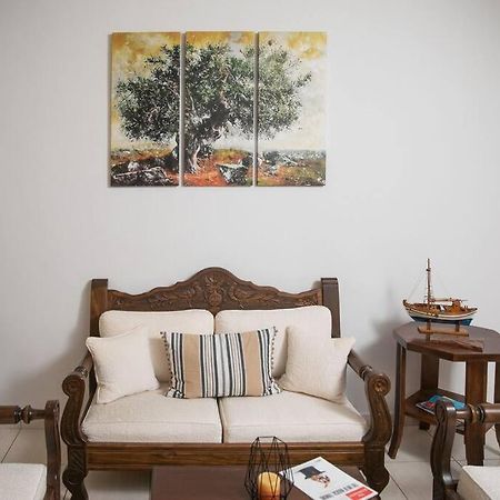Aegina Town Apartment , With Private Parking Buitenkant foto