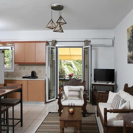 Aegina Town Apartment , With Private Parking Buitenkant foto