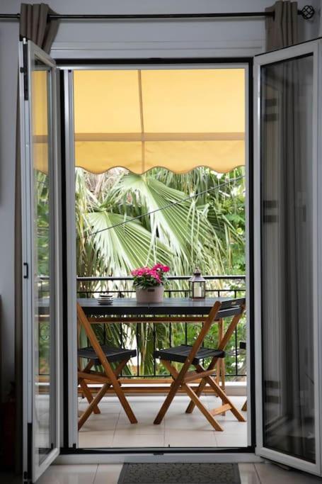 Aegina Town Apartment , With Private Parking Buitenkant foto