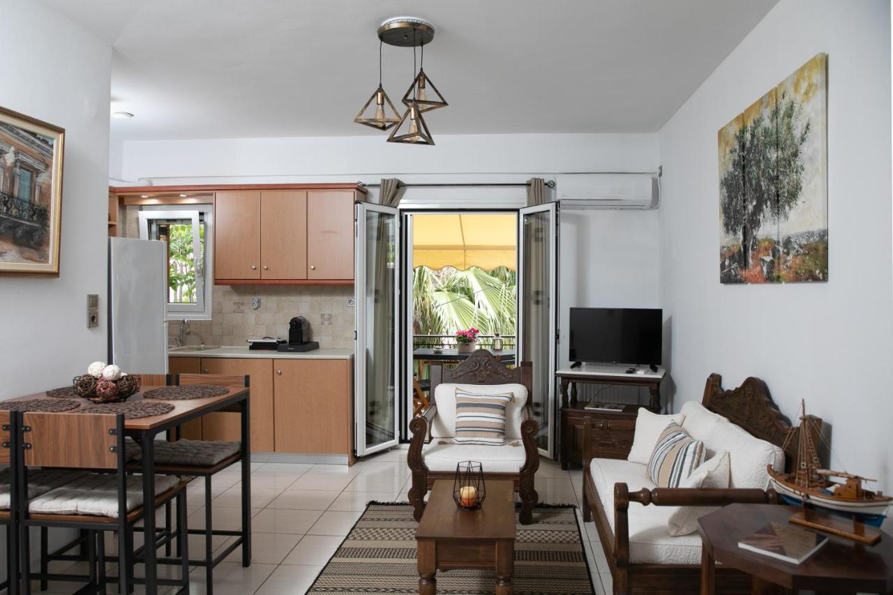 Aegina Town Apartment , With Private Parking Buitenkant foto